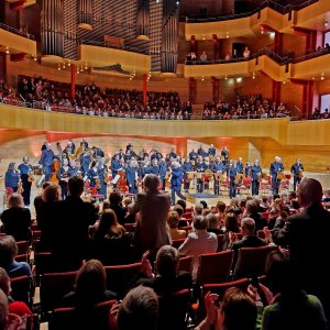 Sir Simon Rattle / Chamber Orchestra of Europe Bild