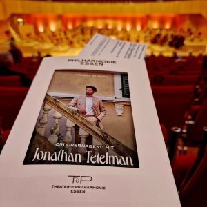 Jonathan Tetelman Bild